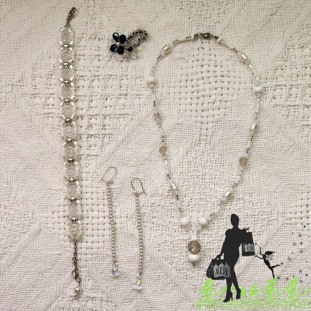 BFD Beaded Set of Jewelry In White Tones